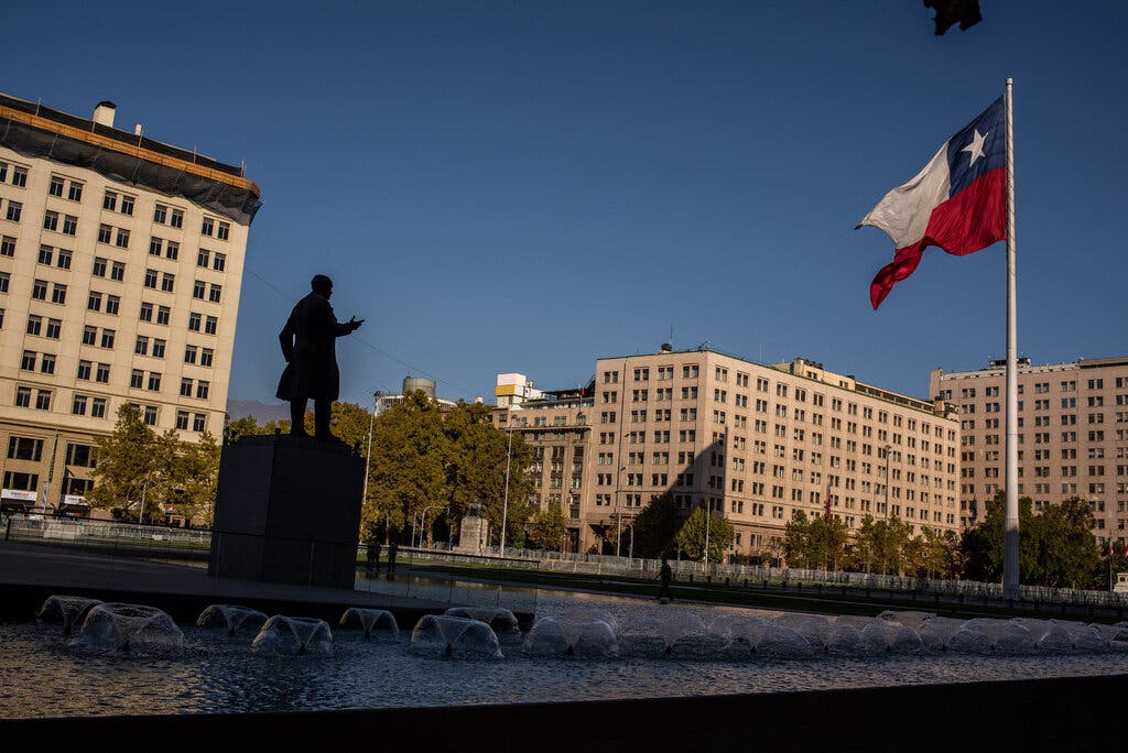 Chile es uno de los países en donde las pensiones se verán más afectadas: OCDE