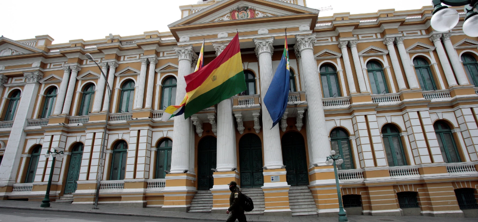 Bolivia. Habilitados no sacaron aportes de AFP para garantizar su jubilación