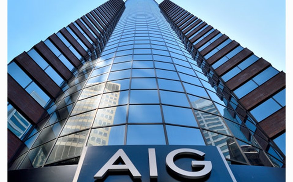 AIG shifting $150 billion to BlackRock