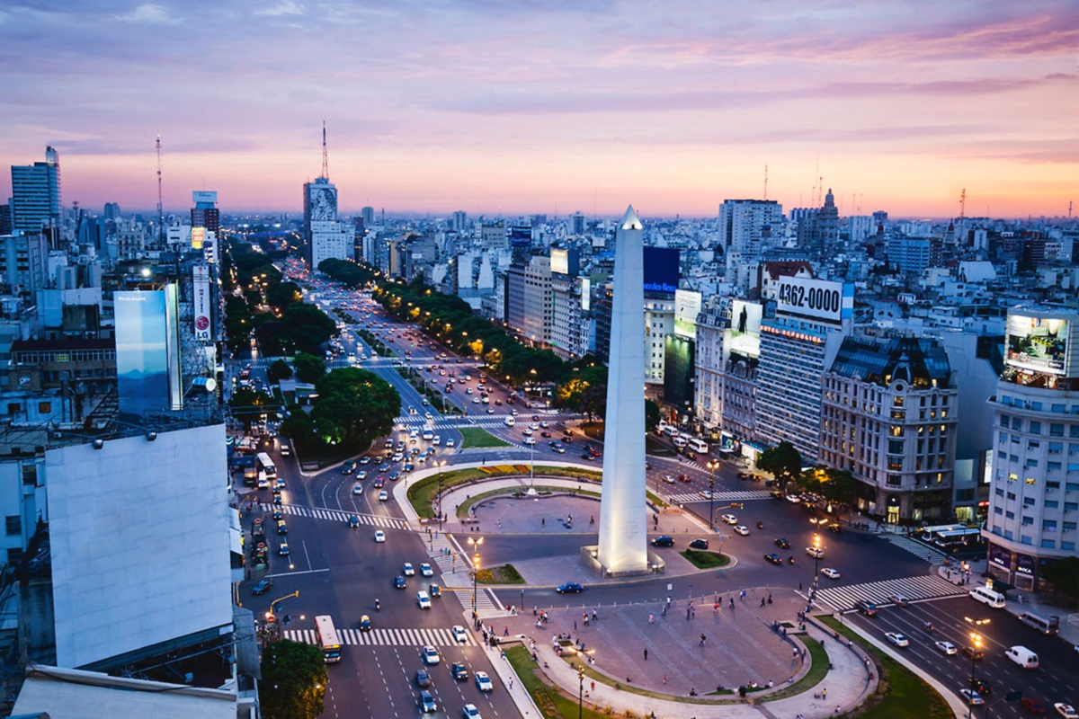 Argentina. Por mayor recaudación y paritarias reabiertas, las jubilaciones y AUH subirán cerca de 15% en junio