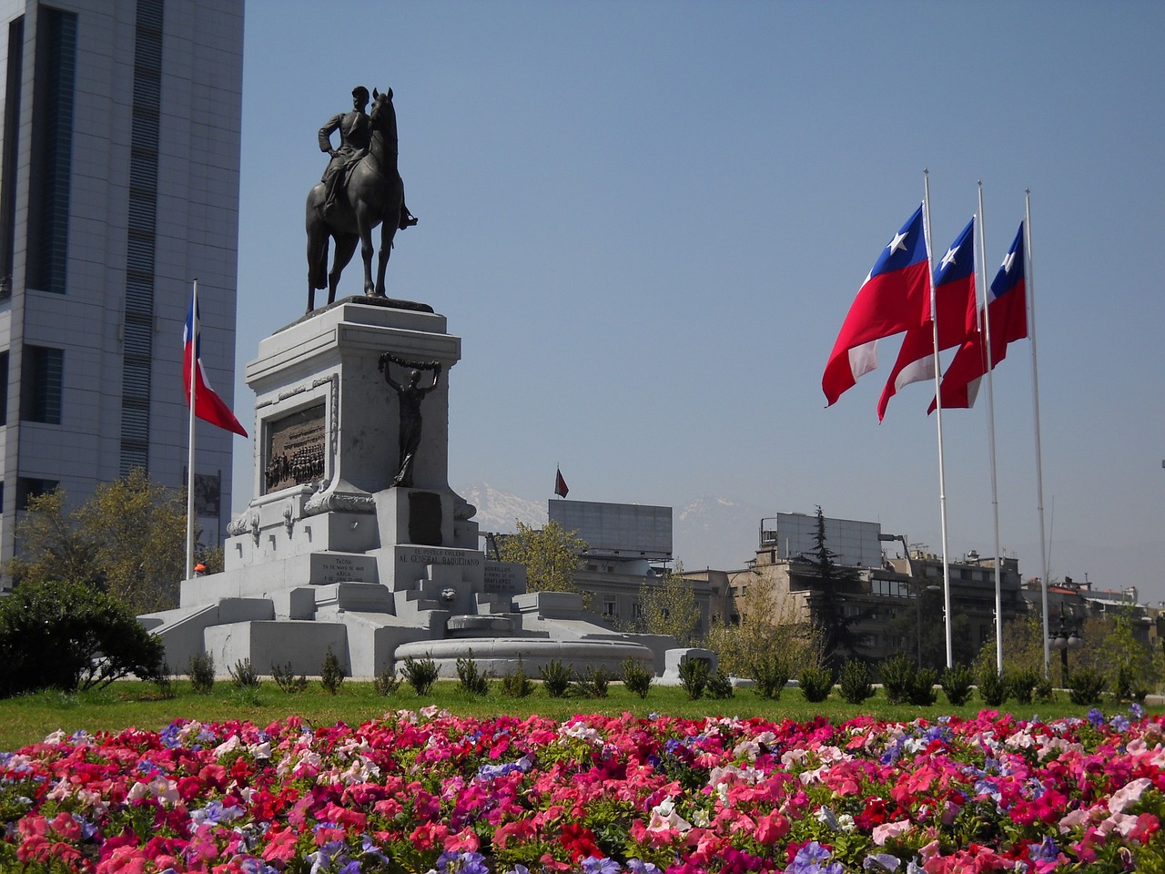 Chile. Pensiones de reparto en Chile: asociación de AFP calcula que ir a ese sistema exigiría cuadruplicar cotización para que fuera sostenible al 2050