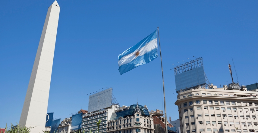 Argentina. ANSES anunció un aumento de 15% para jubilaciones y AUH desde el 1° de junio